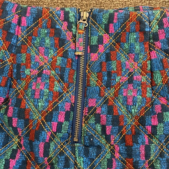 FARM RIO Tapestry Scarf
Blue Mini Skirt Size 0 - Picture 9 of 16